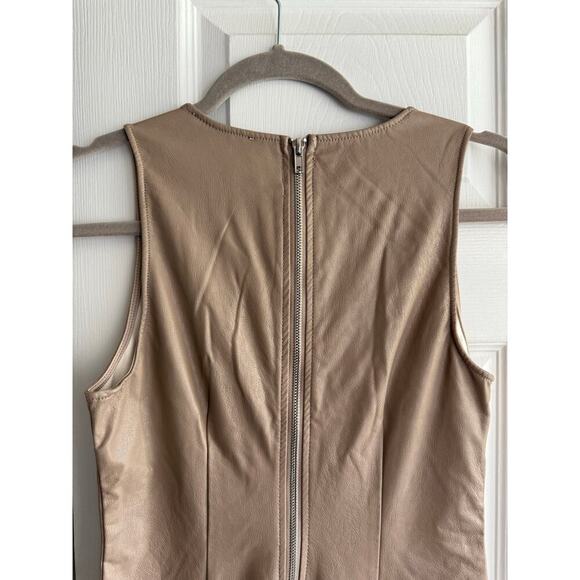 Forever 21 Women’s Beige Faux Leather Tan V Neck Bodycon Sheath Dress size Small - Picture 7 of 7